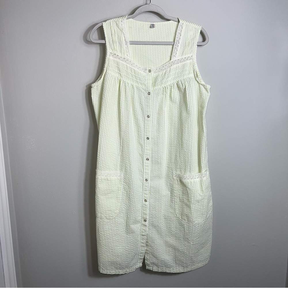Victoria's Secret PINK Sleeveless Seersucker Nightgown-Light Green White-Large
